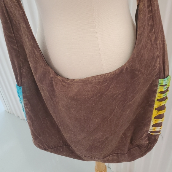 Handmade Crossbody bag w/ adjustable strap - Picture 5 of 10